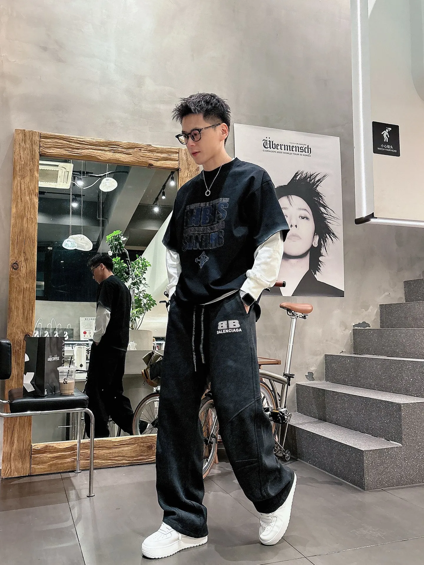 Balenciaga 🆕2026 Autumn and Winter New Arrival Casual Pants! The official website will be released simultaneously. Brand Classic LOGO casual pants, customized fabrics, excellent comfort and strong touch. Highly recognisable, perfect appearance and craftsmanship. Size:M-3XL